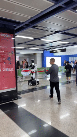 Early morning commuter activity recorded at Haizhu District subway station