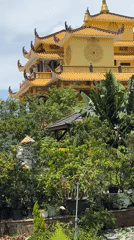 Morning scenes captured at Da Lat pagoda and riverside