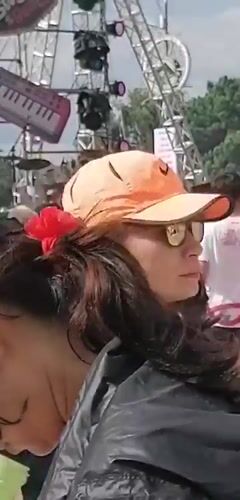 Da Lat Music Night Run participants gather, warm up