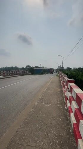Normal traffic flow recorded on Nasirabad bridge early morning