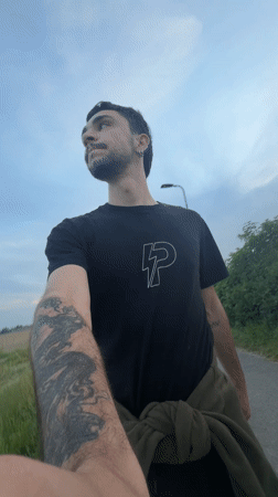 Casual urban observations documented across Milan over 10 minutes