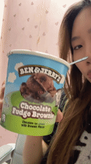 Woman captures casual moments with ice cream in Shapingba District