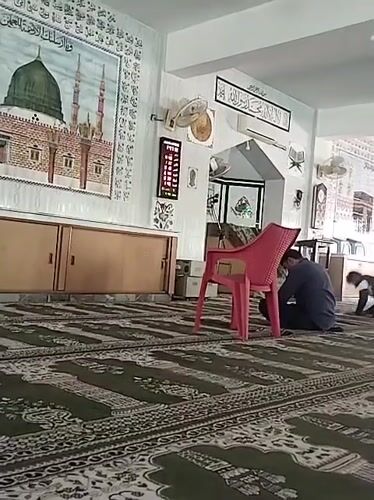 Mosque interior documented in Dera Chahal, Pakistan