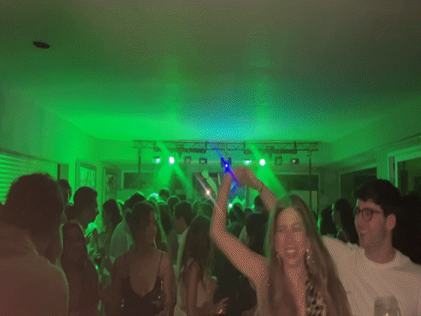 Late-night party in full swing at Pozuelo de Alarcón venue