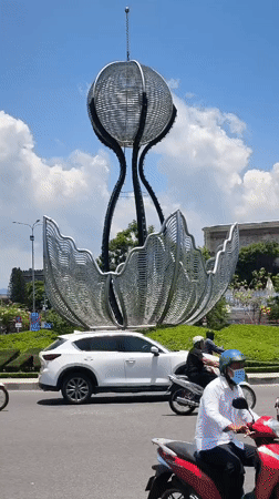 Morning in Nha Trang: streets, a cathedral, and a Japanese-style café