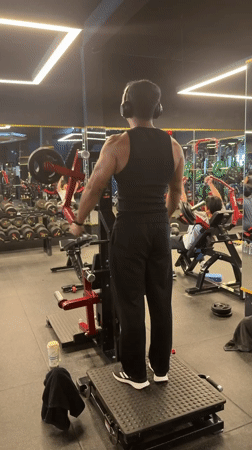 Morning workout session recorded at Denpasar gym