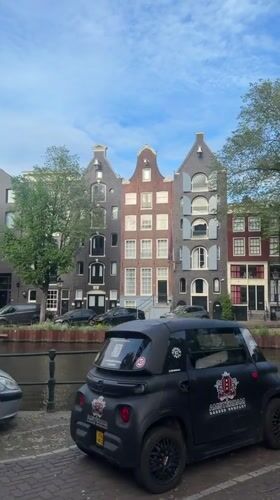 Afternoon stroll through Amsterdam's canal streets