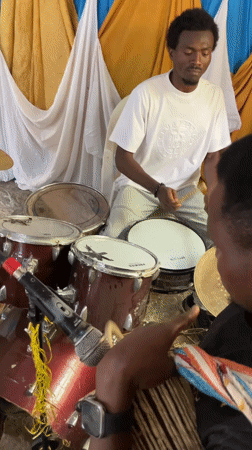 Musicians perform informal session in Jos, Nigeria