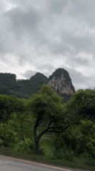 Ordinary morning scenes documented across Guilin's mountains and streets