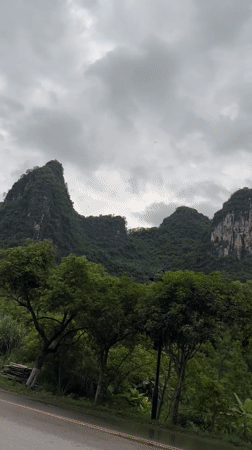 Ordinary morning scenes documented across Guilin's mountains and streets