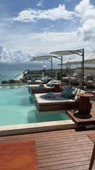 Luxury resort amenities documented at Nusa Penida beachfront location