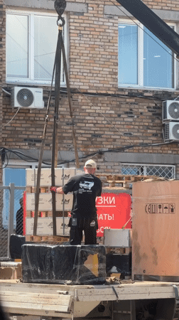 Cargo loading operation documented at Vladivostok logistics yard