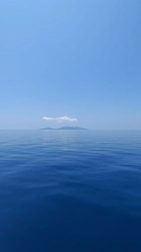Calm morning seascape captured near Ko Tao, Thailand