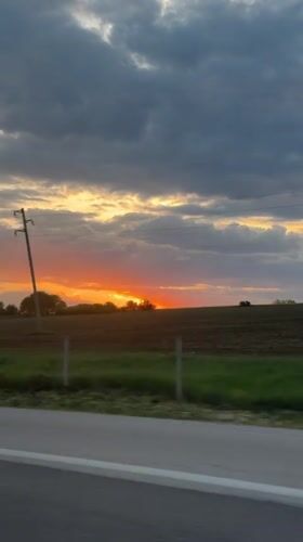 Driver captures sunset views on Bulgarian highway near Eleshnitsa