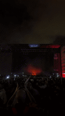 Outdoor concert draws crowds in Barcelona nighttime