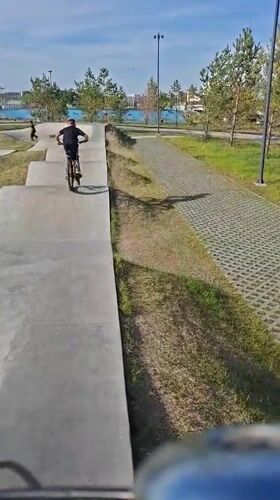 Cyclist documents recreational ride through Kokshetau landmarks and bike parks
