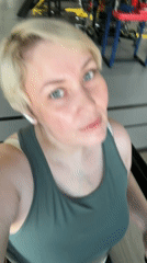 Gym selfies captured in Votkinsk, Russia fitness center