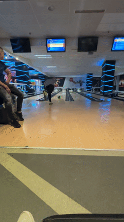 Evening bowling session recorded at Gabrovo entertainment venue