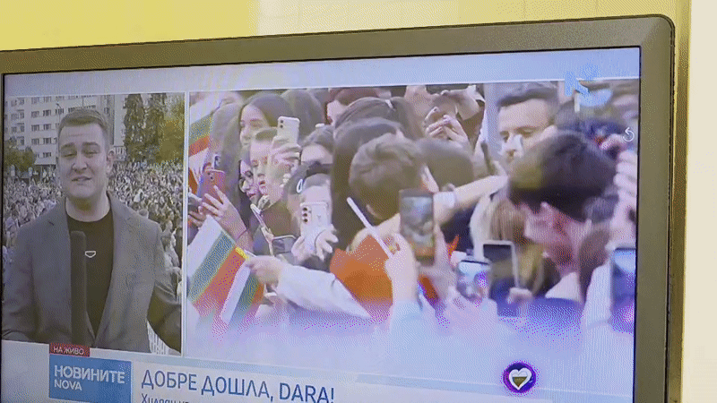 Bulgarian TV welcomes singer Dara with flag-waving crowds