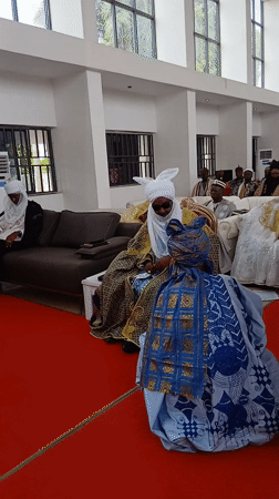 Traditional gathering with robed figure draws crowd in Nigeria