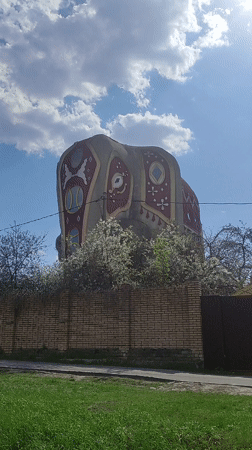 Monument and decorated building documented in Ostrovtsy, Russia