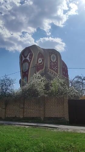 Monument and decorated building documented in Ostrovtsy, Russia