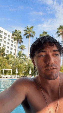 Resort guests captured at pool bar in Las Jarretaderas