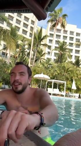 Resort guests captured at pool bar in Las Jarretaderas