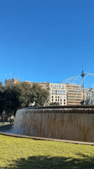 Tourists document afternoon visit to Barcelona's Montjuïc fountain area