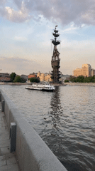 Moscow River Evening Activity Documented by Witnesses