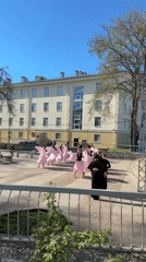 Votkinsk residents enjoy dancing, street hockey, coffee on spring afternoon