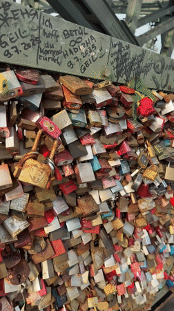 Love locks documented on Cologne's Hohenzollern Bridge