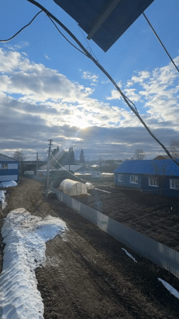 Spring thaw documented in rural Oktyabrsky, Russia