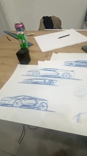 Artist sketches cars while watching Barcelona match in Turin