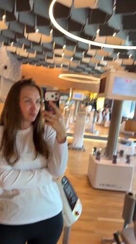 Gym session selfies and treadmill moments in Chelyabinsk