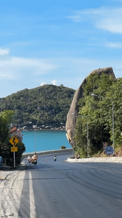 Coastal road scene captured in Baan Chaweng Noi, Thailand