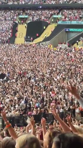 Major concert event fills Wembley Stadium with thousands of fans