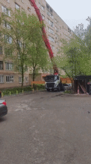 Construction work and dog walking observed in Mytishchi