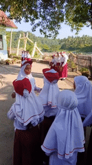 Indonesian students perform flag ceremony, rehearsals in Simpangjaya
