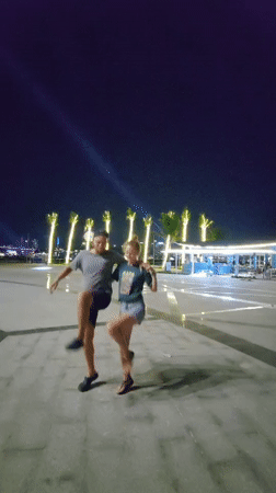 Couple enjoys nighttime dance in Bai Chay Ward