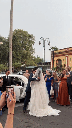 Wedding celebration captured in Orizaba town square