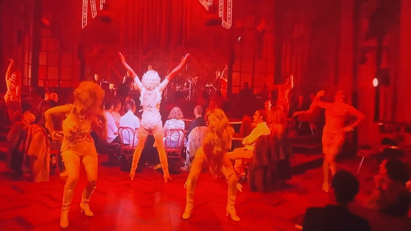 Cabaret performance staged in Valencia during early morning hours