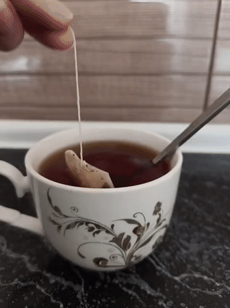 Morning tea preparation observed in Kryvyi Rih, Ukraine
