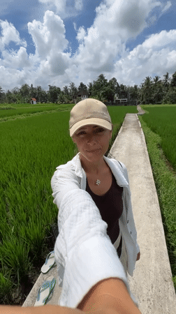 Daily life captured along Ubud's rural pathways and cafes