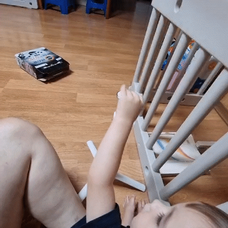 Domestic morning in Dunnae-myeon: cooking, kids, and quiet home life