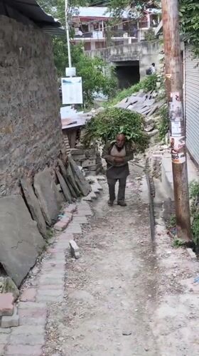 Everyday life and landscapes in Vashisht, Himachal Pradesh
