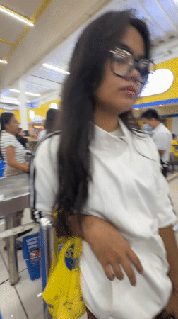 Woman films selfie video in Davao City queue area