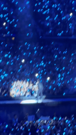 Stadium concert lights up Frankfurt with golden stage centerpiece