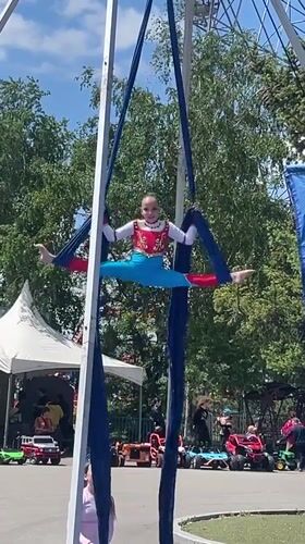 Aerial silk performance captivates observers at Khabarovsk park