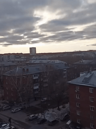 Overcast winter morning captured in Novosibirsk residential district